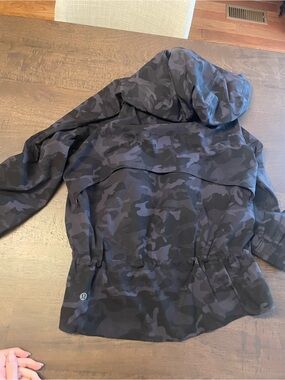 Lululemon Black & Charcoal Camo Hooded Wind Jacket